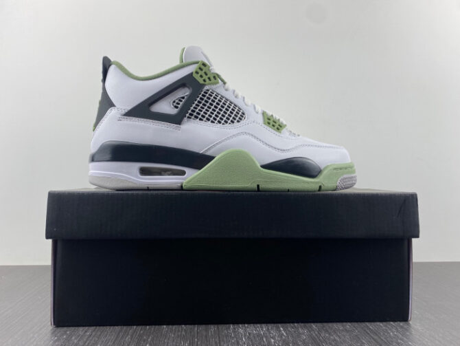 Jordan 4 Retro Seafoam AQ9129-103 - Image 8