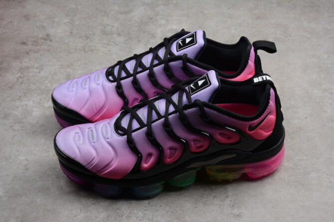 VAPORMAX PLUS BE TRUE PURPLE PULSE/BLACK-PINK BLA (W) AR4791-500 - Image 3