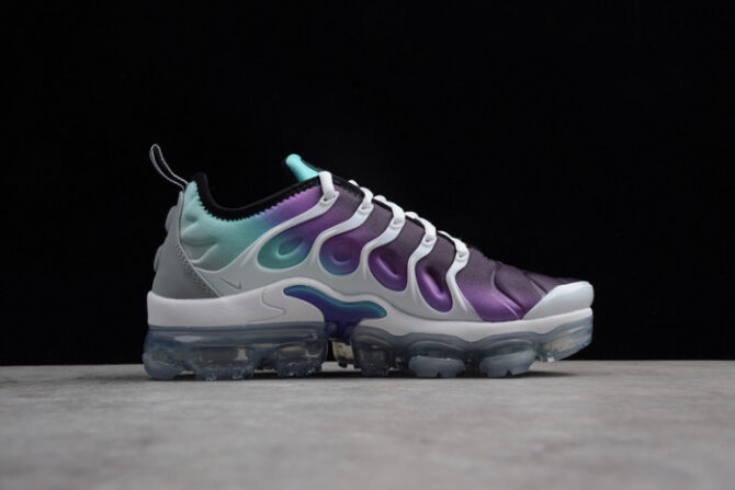 VAPORMAX PLUS WHITE/FIERCE PURPLE 924453-101 - Image 6