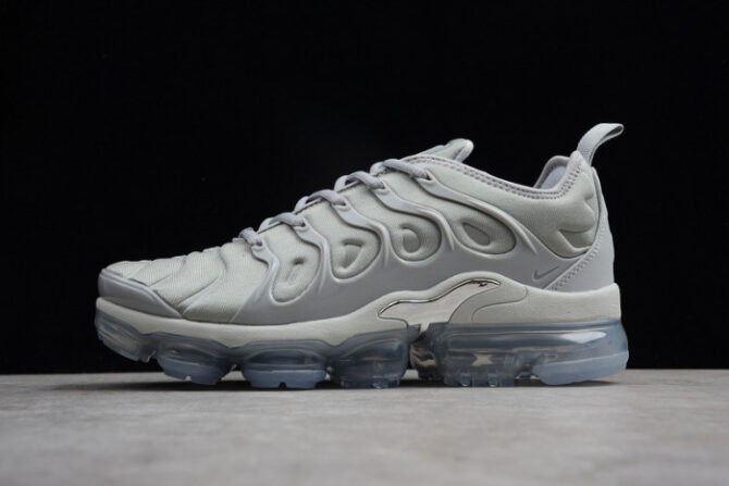 VAPORMAX PLUS WOLF GREY/DARK SILVER OG00160