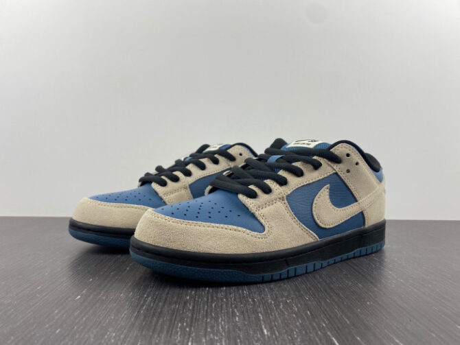 Nike SB Dunk Low Light Cream Thunderstorm BQ6817-200